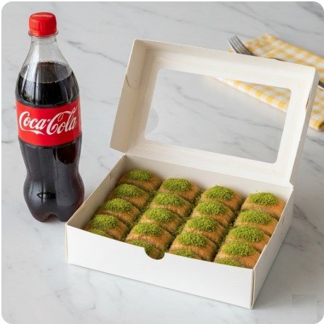 1000 Gr Fıstıklı Baklava 1 Litre Cola İstanbul pasta