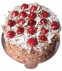 4 ile 6 kişilik Çikolatalı Frambuazlı yaş pasta İstanbul pasta