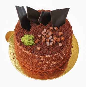 4 ile 6 kişilik çikolatalı yaş pasta İstanbul pasta