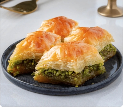 Mutluluk Veren 500 Gr Fıstıklı Baklava İstanbul pasta